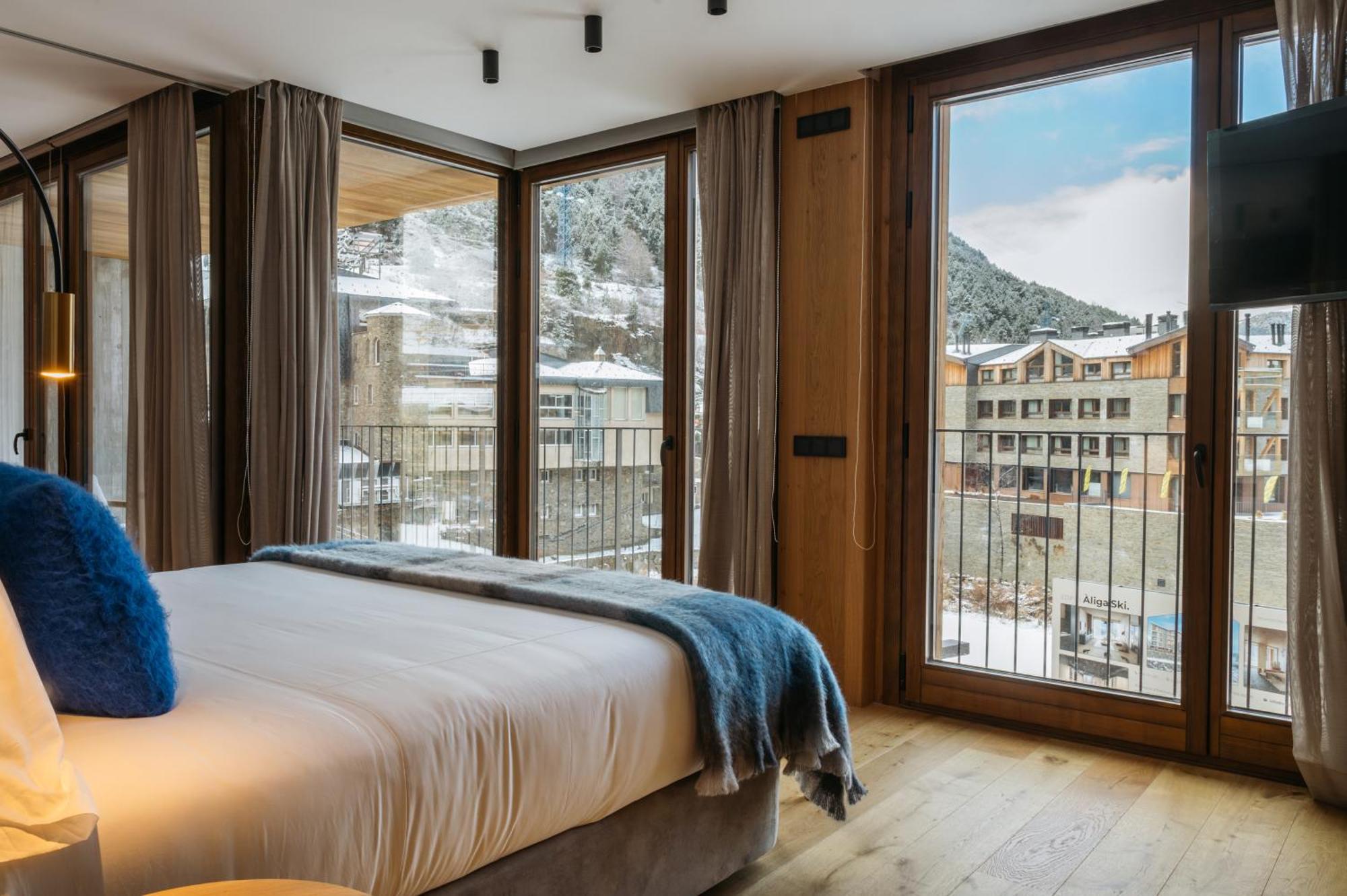 Isard Residences & Spa By Vip Residences Ел Тартер Екстериор снимка